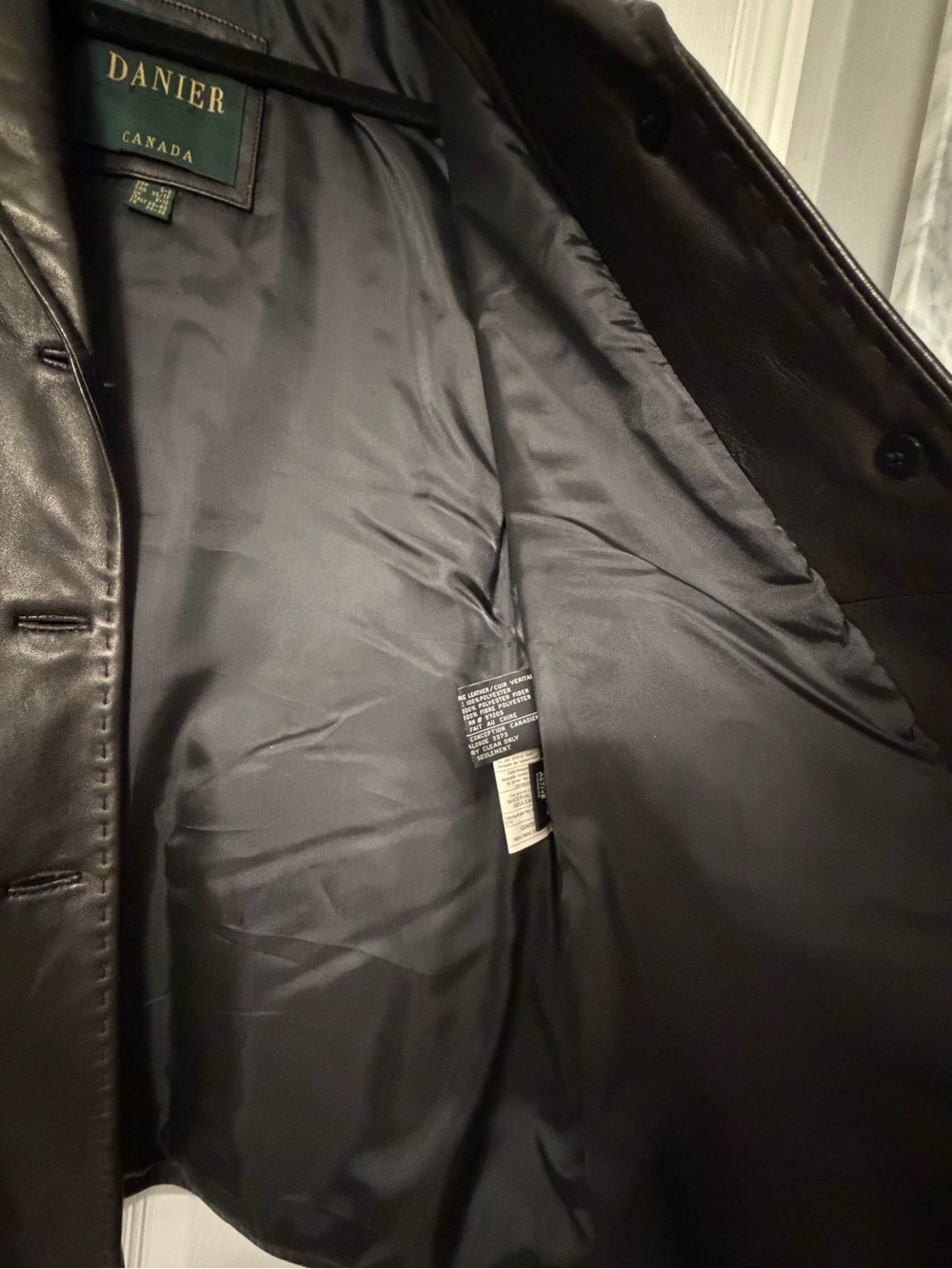 Danier Deep Brown Leather Notch-Lapel Blazer - Picture 8 of 15